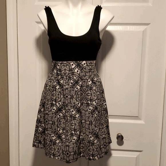 Express Dresses & Skirts - Express Black Tank Sleeveless Mini Dress - Size 4